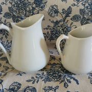2 small vintage jugs