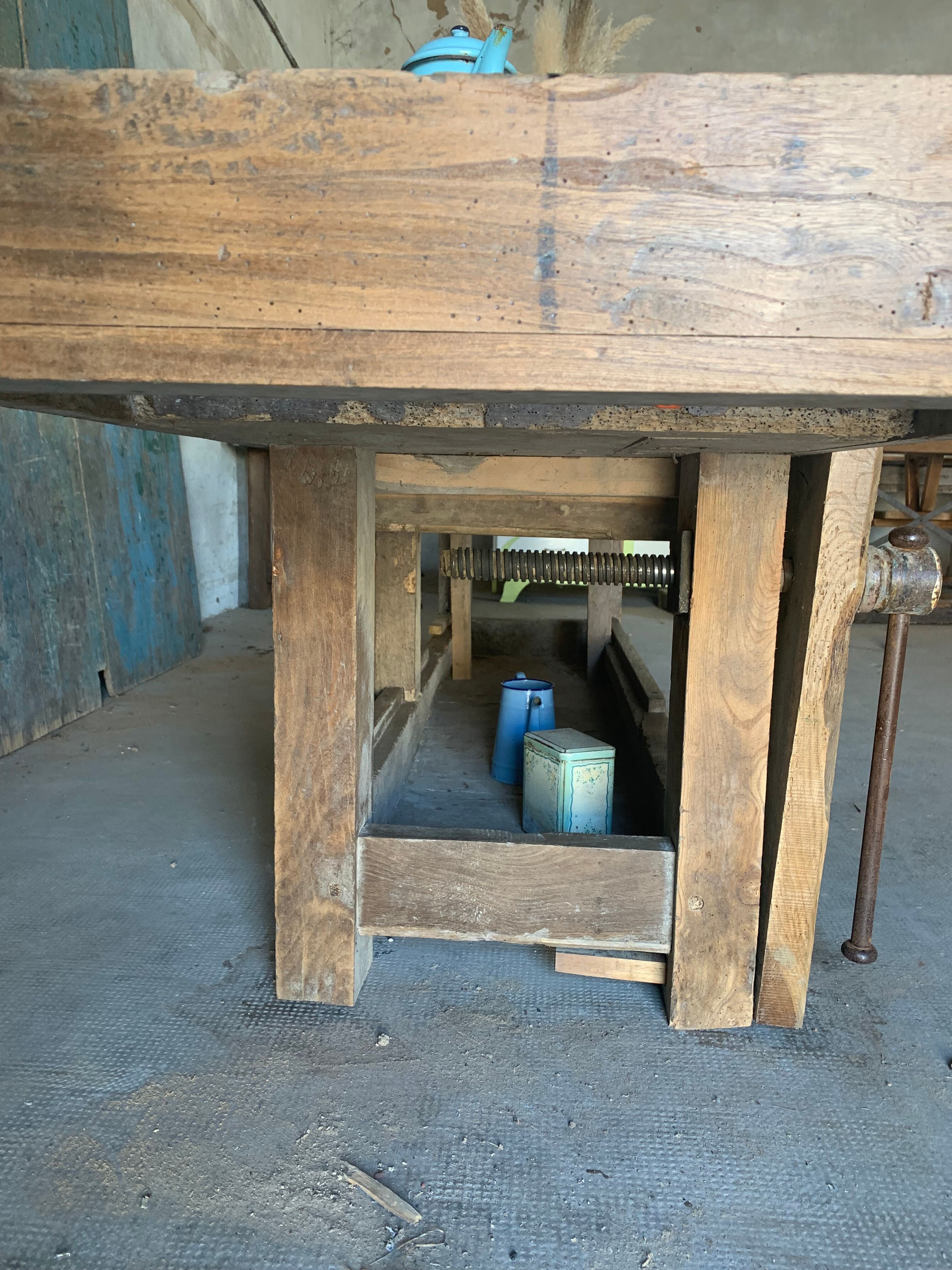 Carpenter's establishment