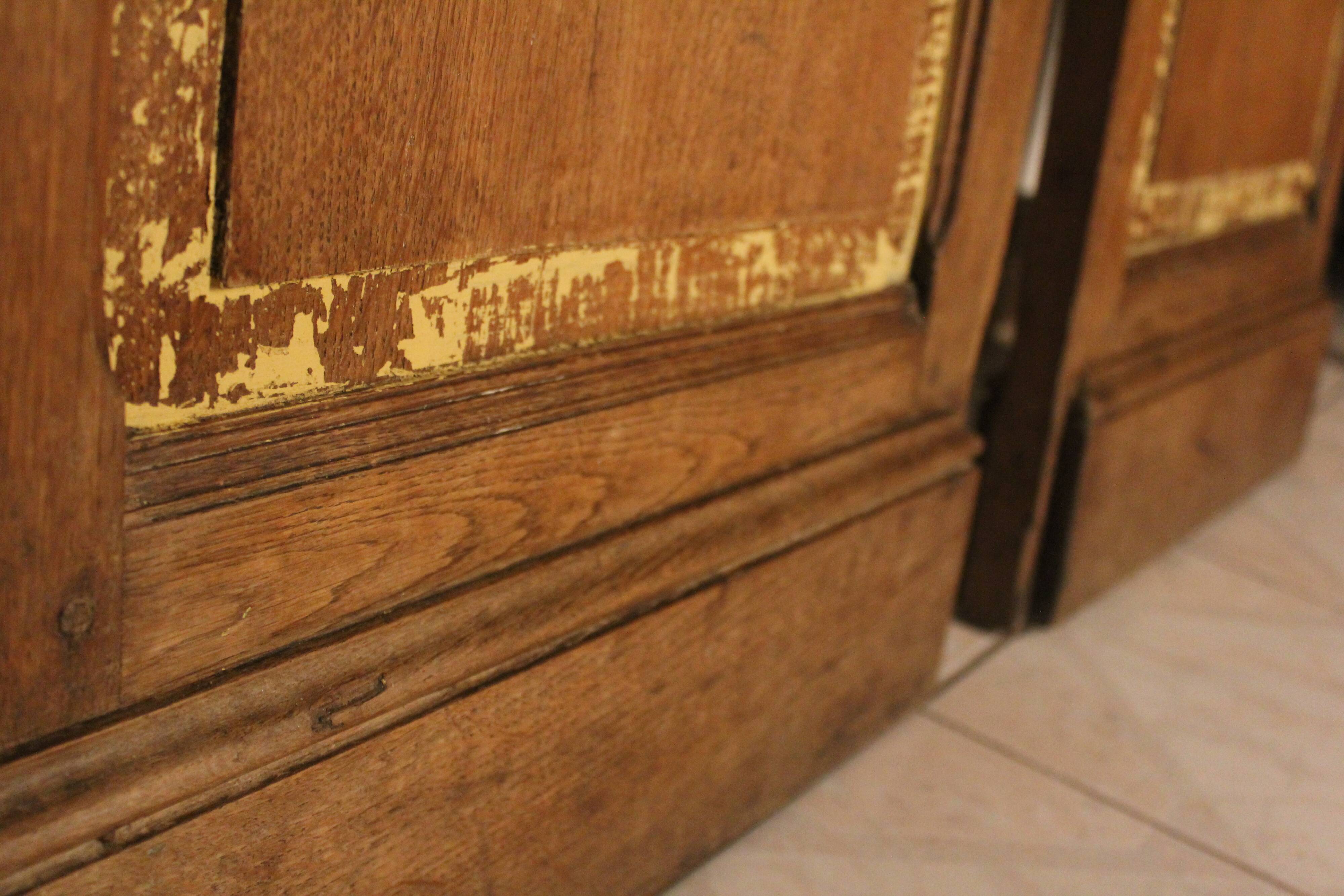 Bistro/cafe swing doors