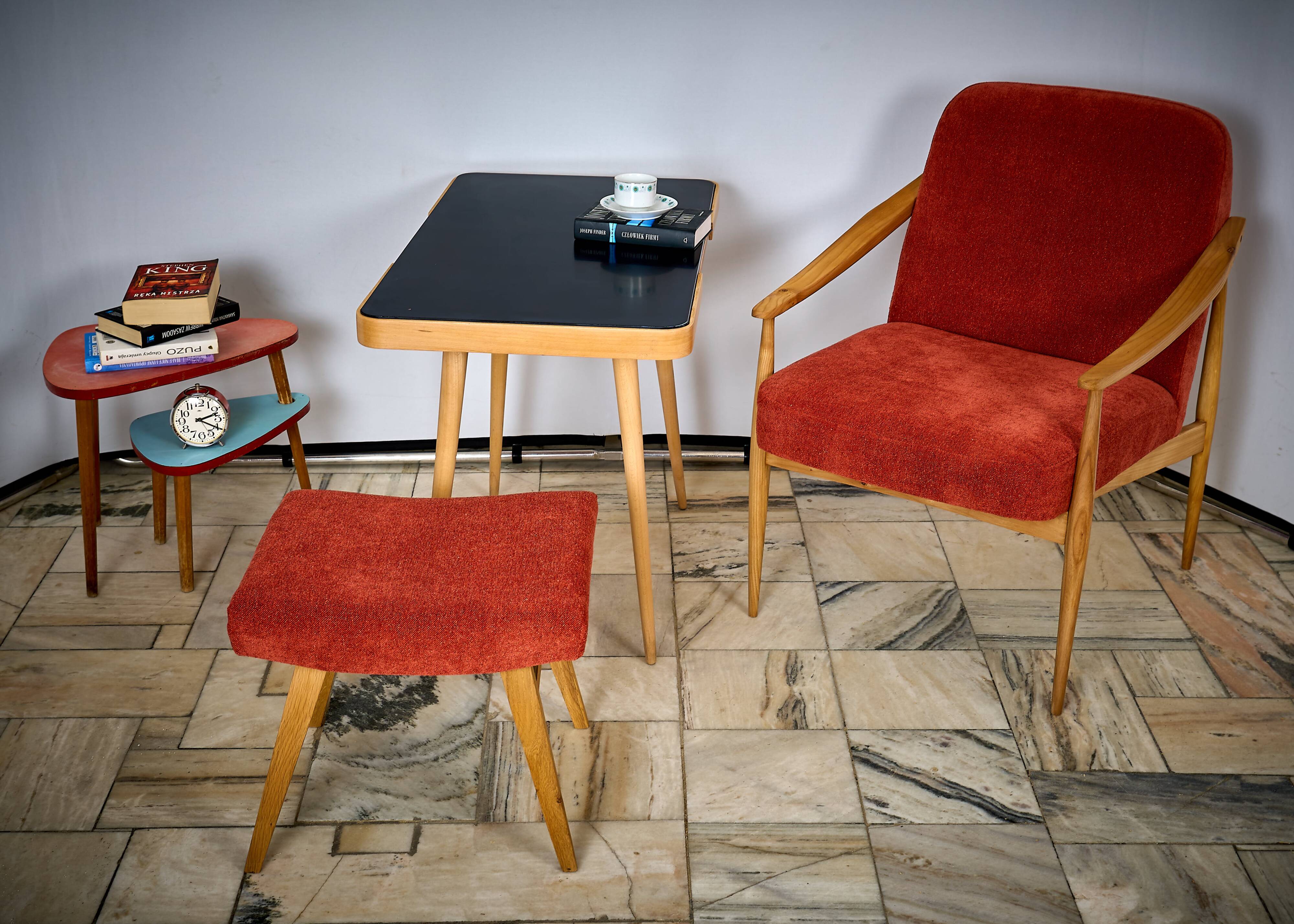 Fauteuil vintage avec repose-pieds Tchécoslovaquie années 1960