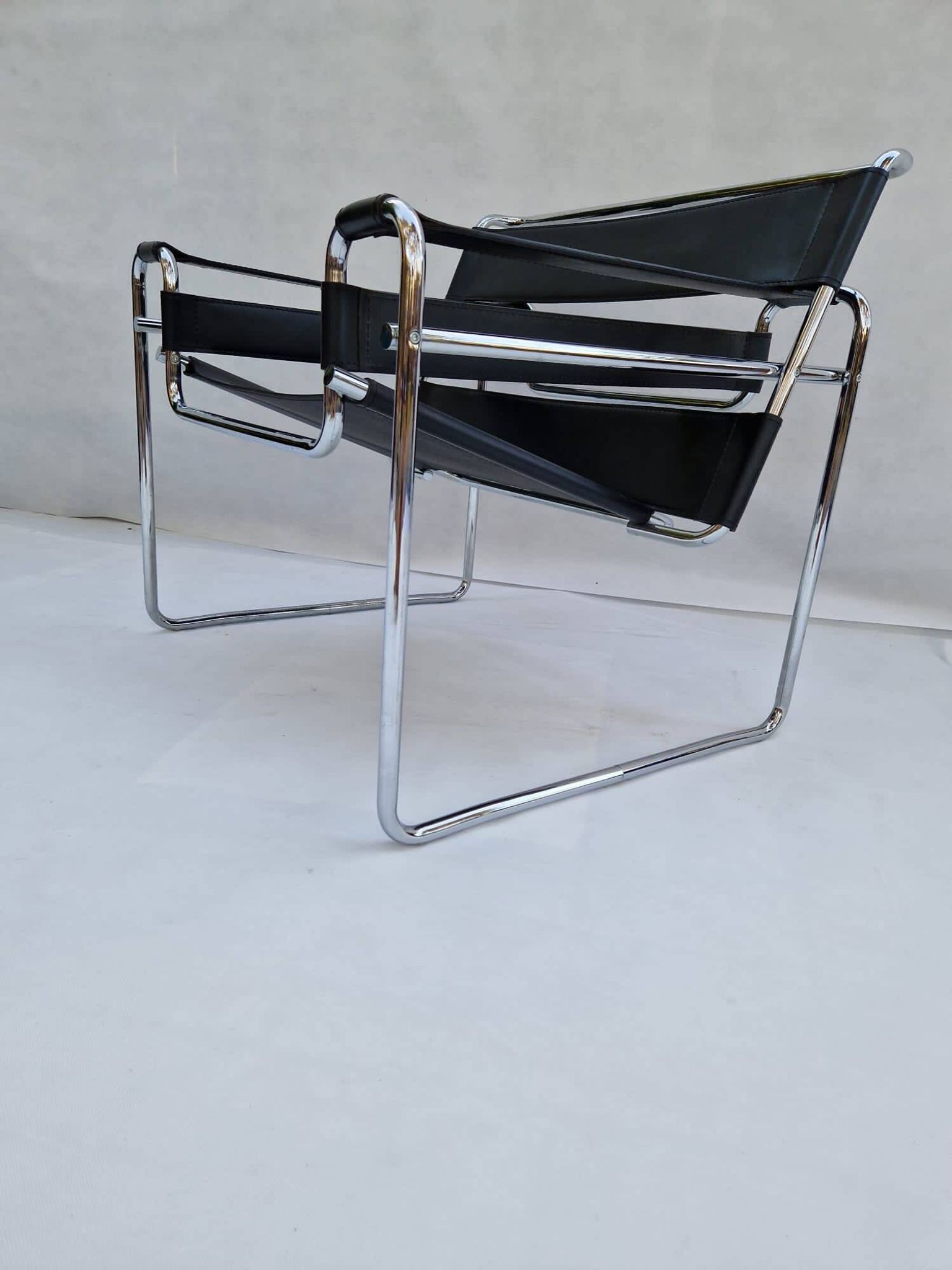 Marcel Breuer - Gavina - Armchair - Wassily Christian Plat Chair
