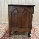 Commode époque Louis XV en noyer massif à poignée coquilles sculptées