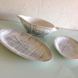 Two raviers and a white and grey cermal sauciere