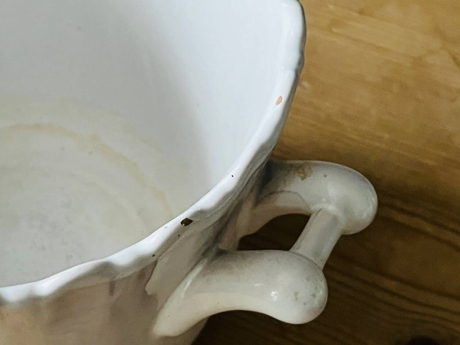 White Moustiers flowerpot