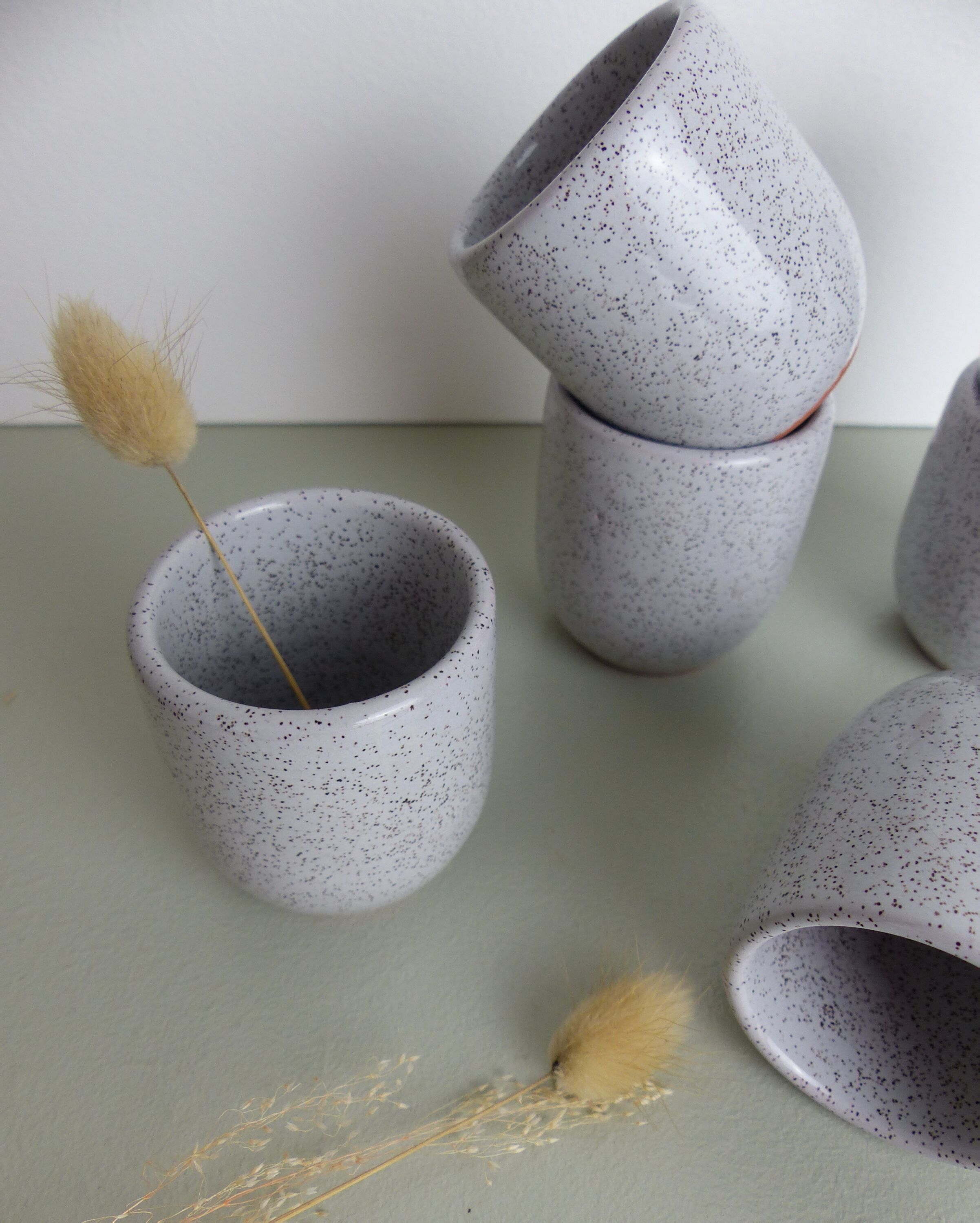 Set de 6 coquetiers petites tasses en grès moucheté