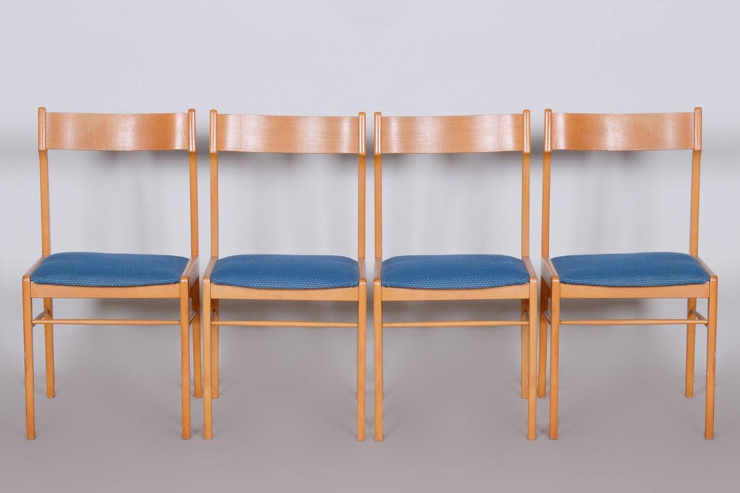Chaises de salle à manger en hêtre de milieu de siècle attribuées à Dyha Brno, années 1950, ensemble de 4