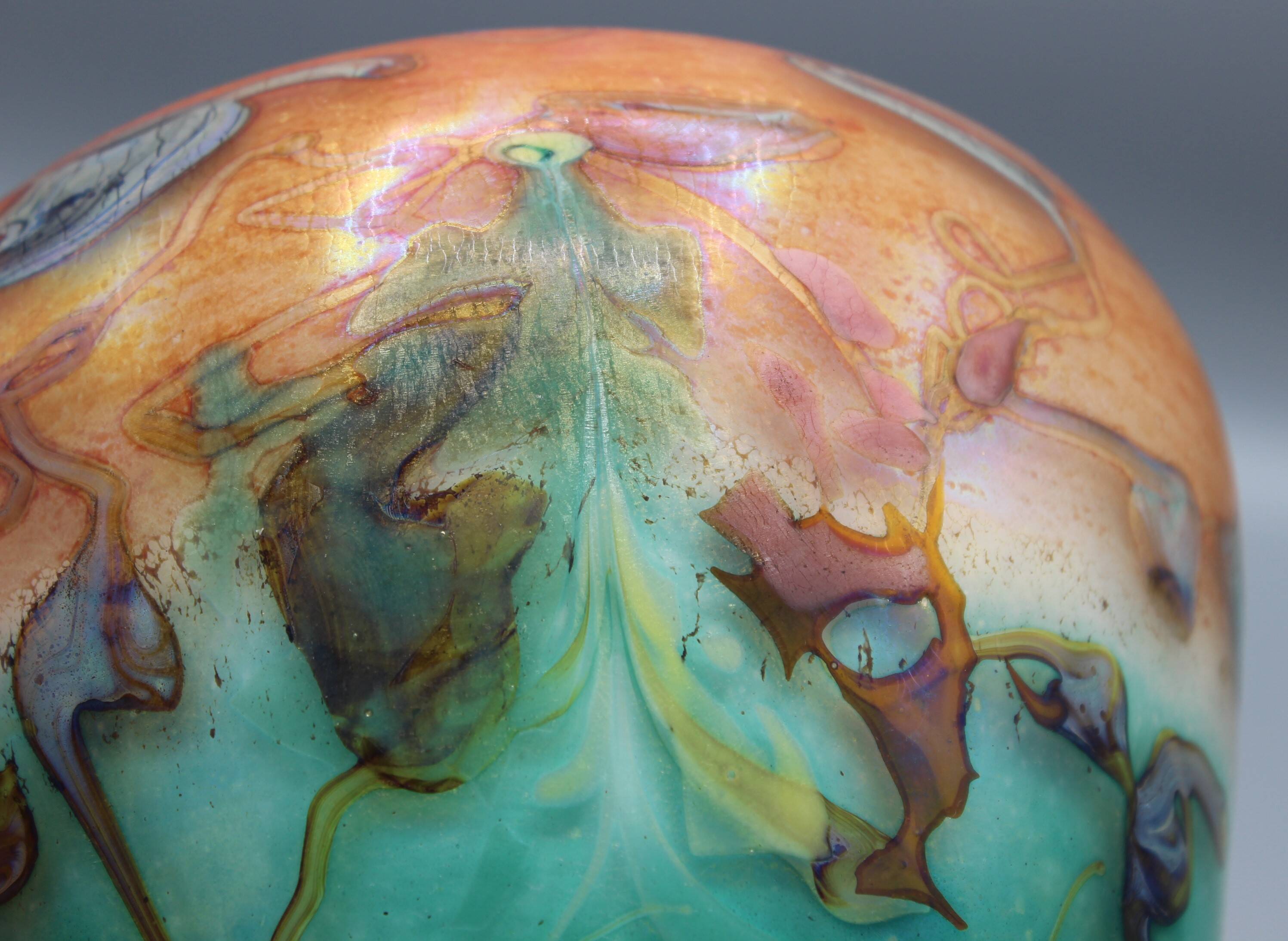 vase en pate verre signe bernard aconito