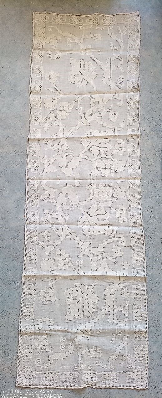 Old lace table runner 38 x 128 cm - decoration vine branch