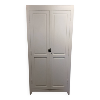 Armoire parisienne