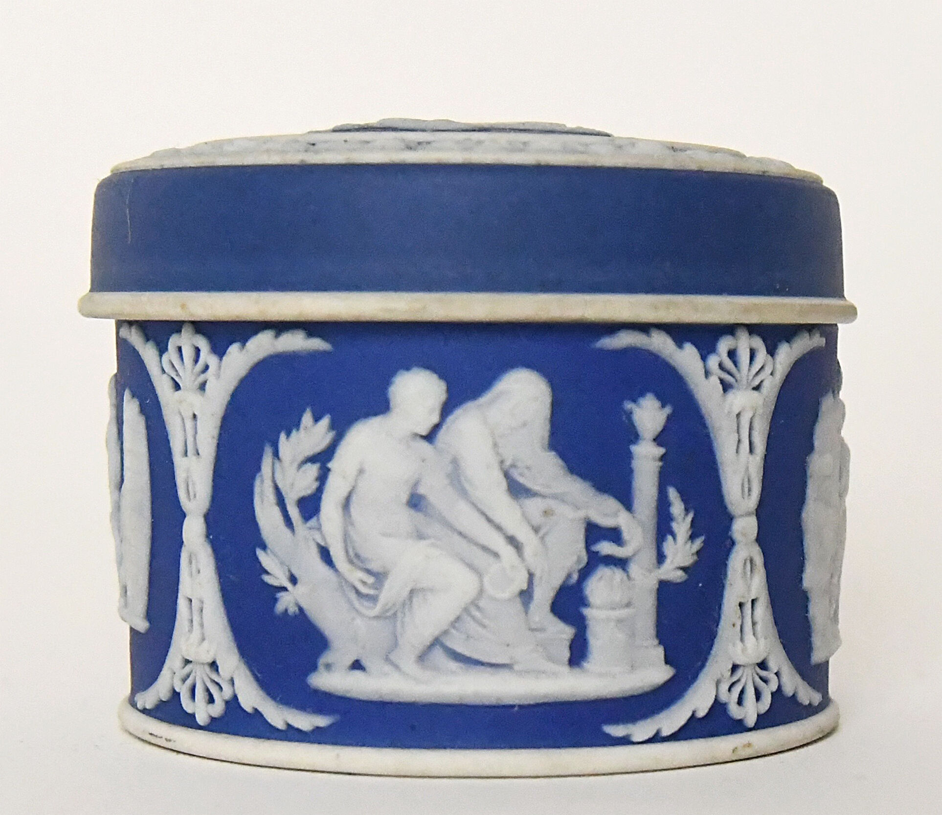 Pair of Wedgwood biscuit boxes with relief decoration of antique scenes
