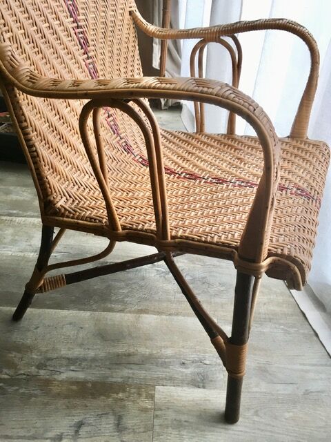 Fauteuil en rotin d'époque