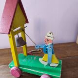 Ancien jouet à tirer en bois