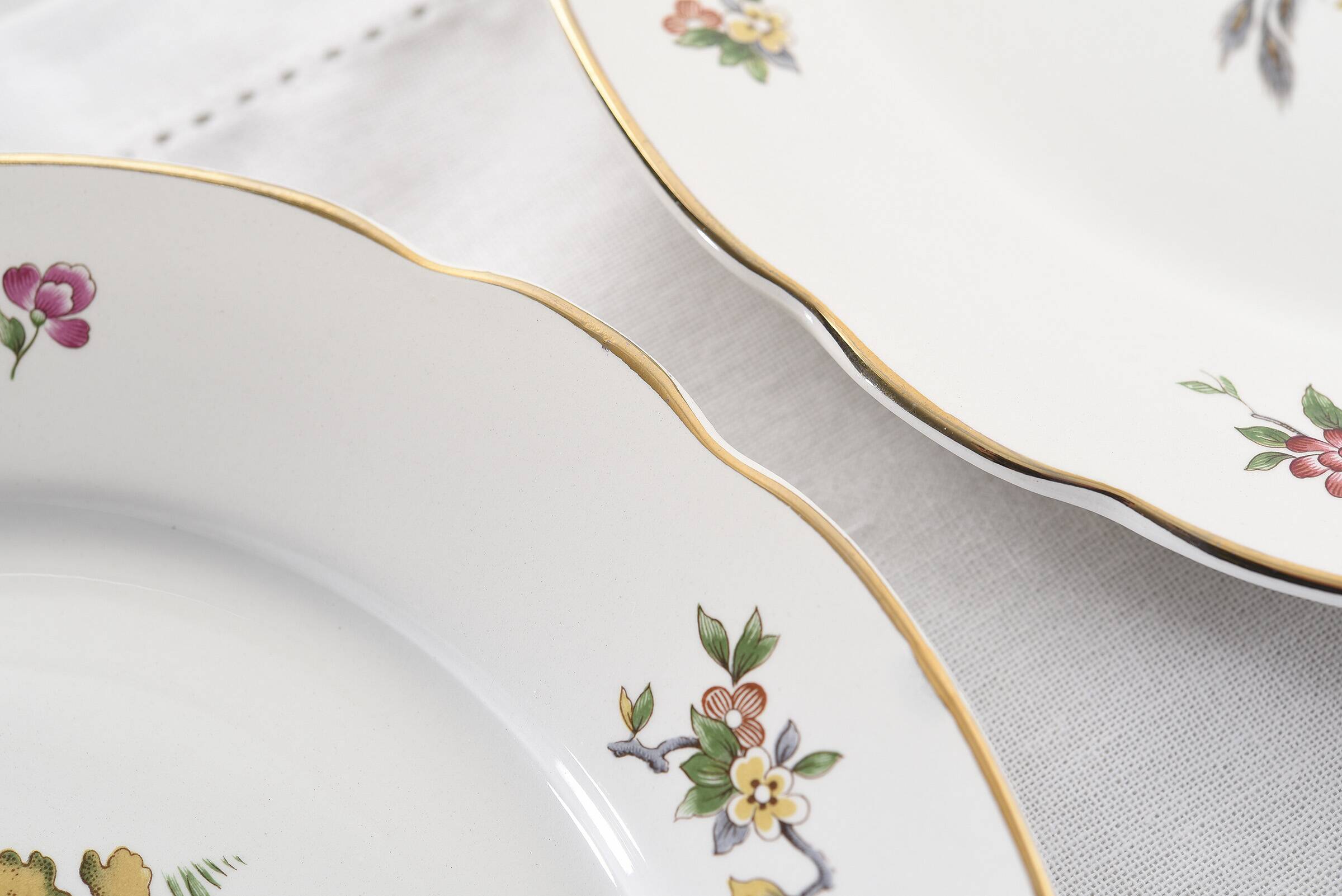 Set of 6 flat plates, Condé de Digoin Sarreguemines model.
