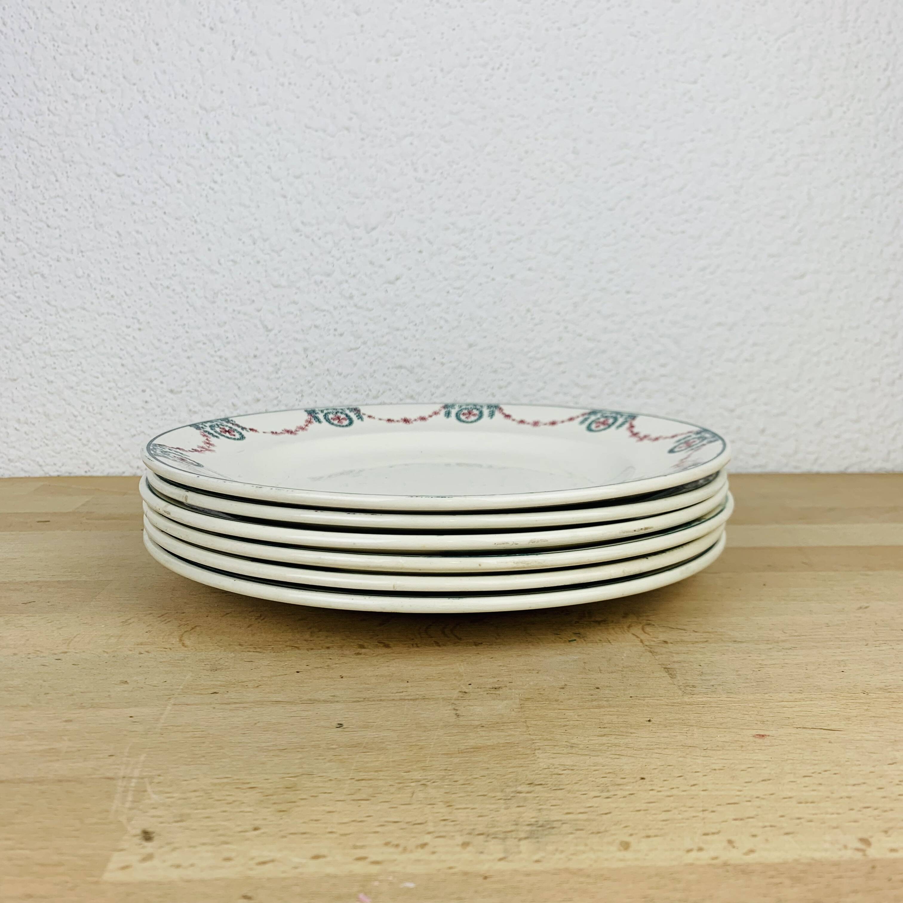 6 iron earth flat plates from Longwy