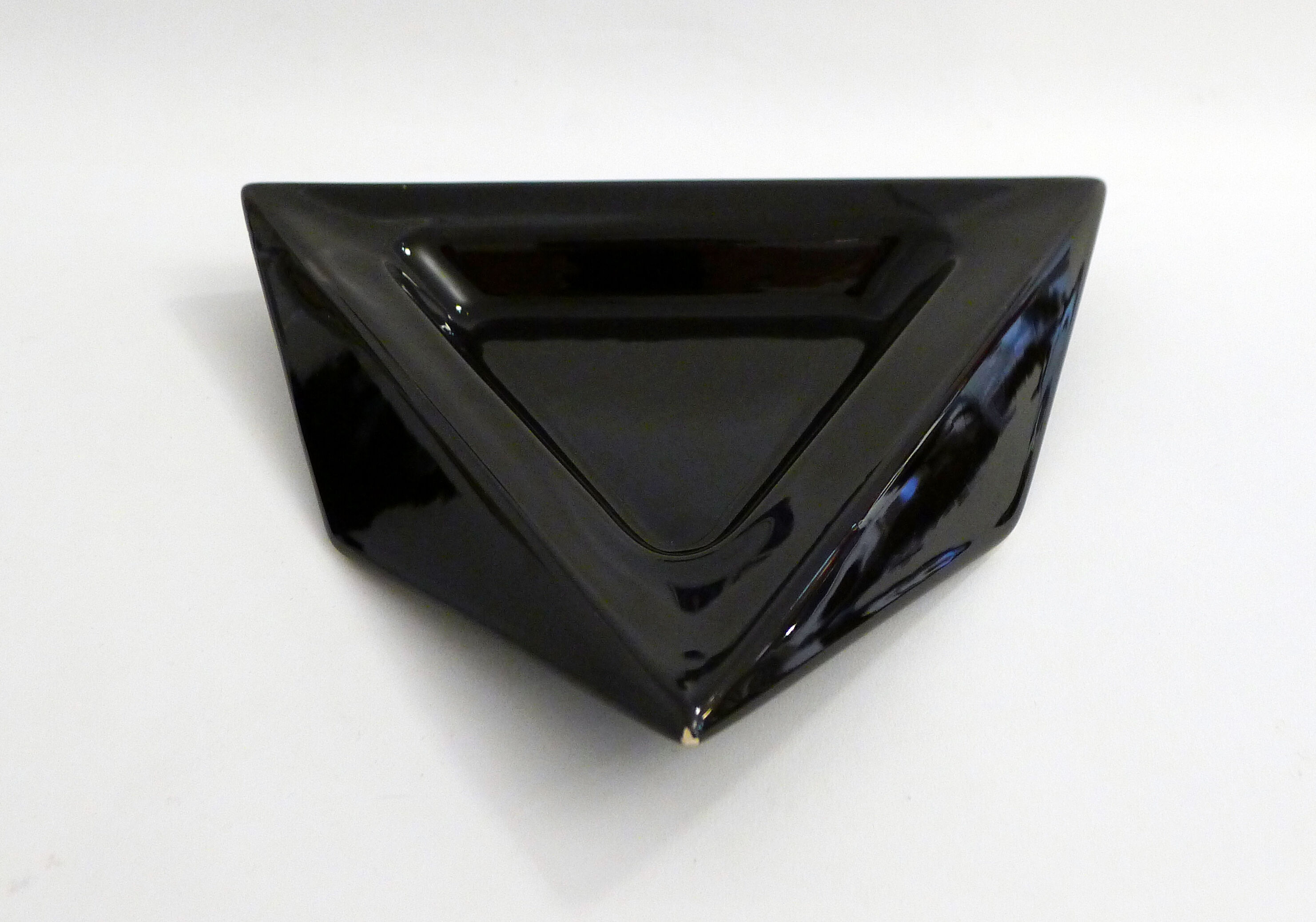 Black triangular trinket bowl