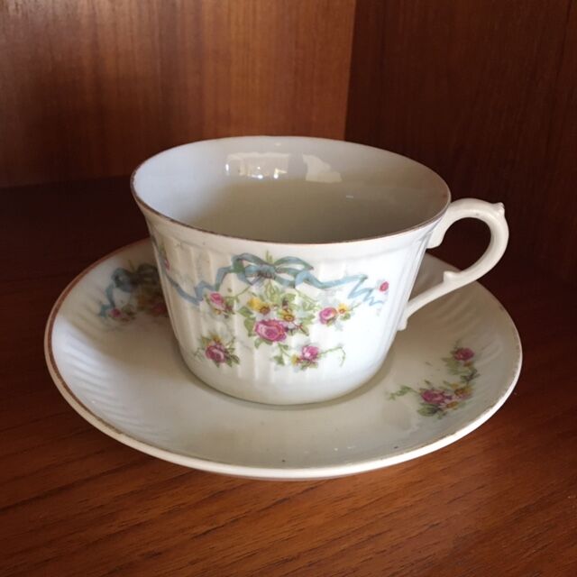 Teacup and sugar