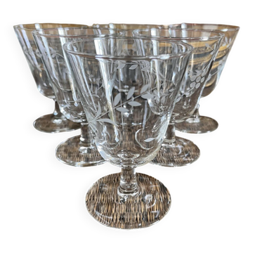 Set of 6 engraved glasses
