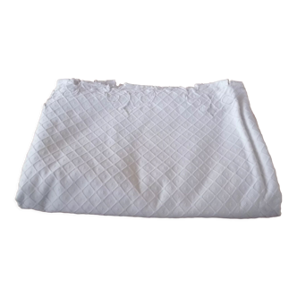 Couvre lit coton blanc brodé monogramme mlc