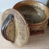 Lidded sandstone bowl