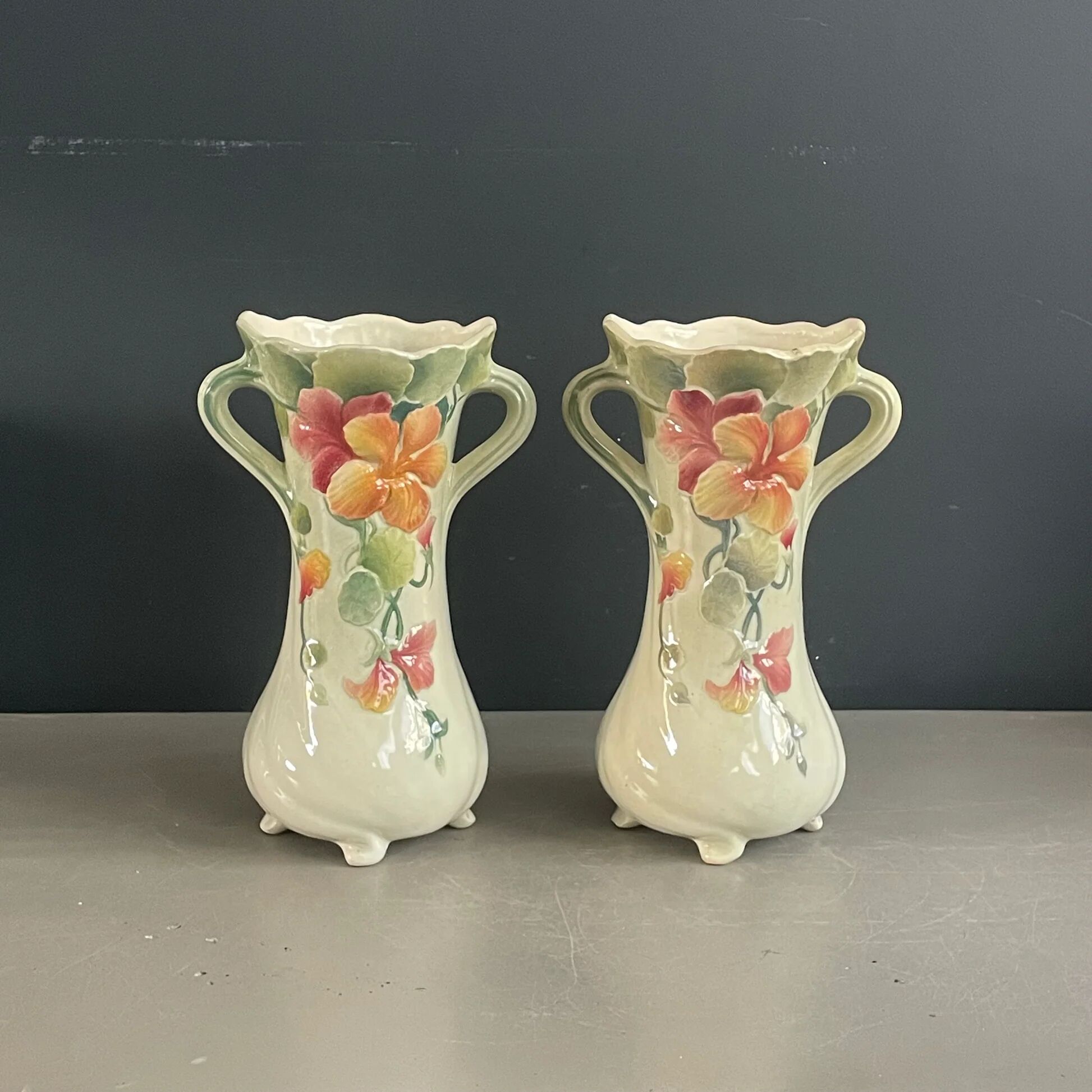 Paire de vases en barbotine St Clément - Réf 1115