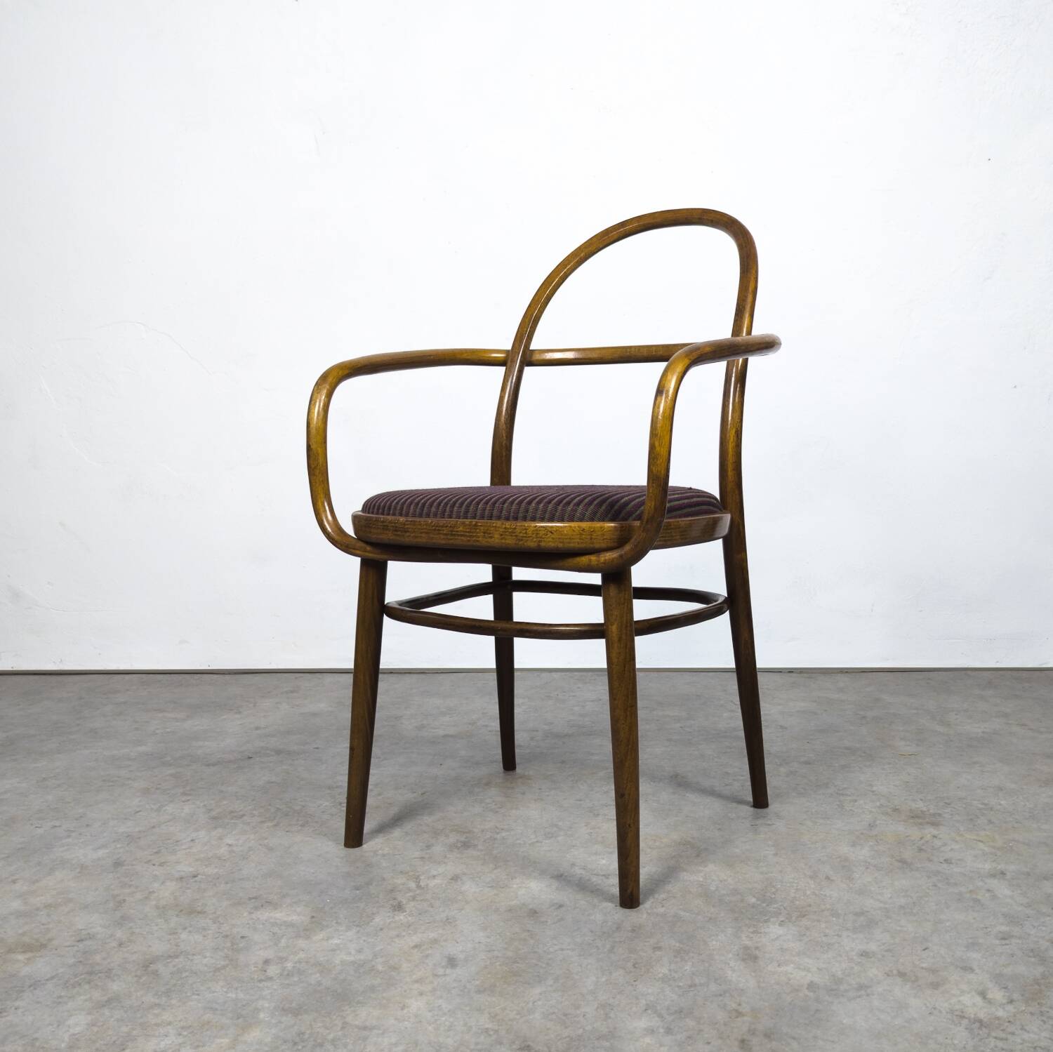 Rare fauteuil en bois courbé de radomír hofman pour ton, 1967
