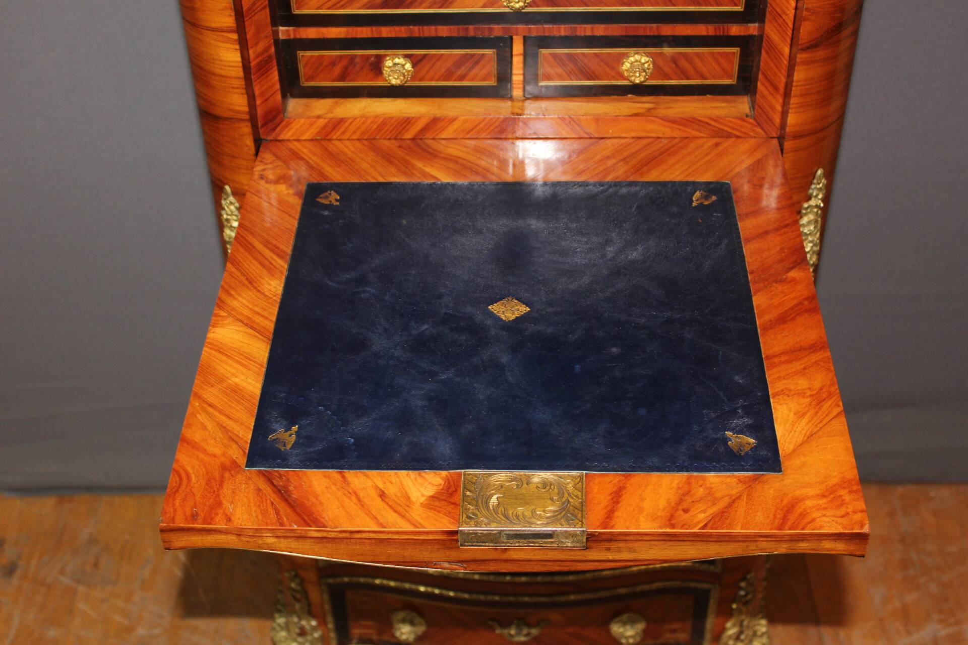 Napoleon III secretary in marquetry and bronze 19th century