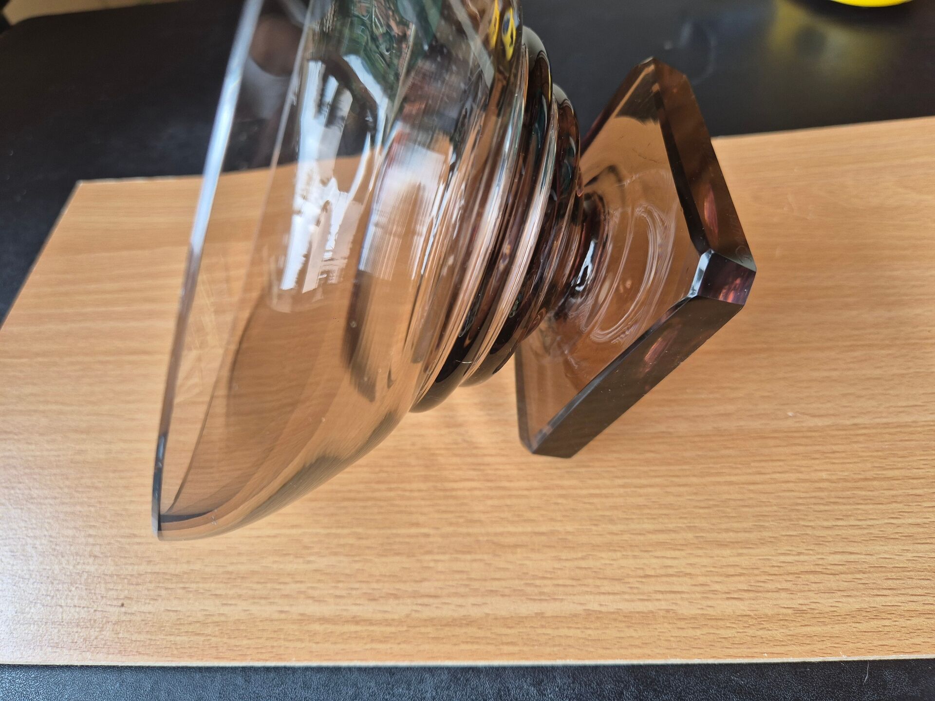 Art Deco footed bowl Daum Nancy, smoked glass, square base, signed