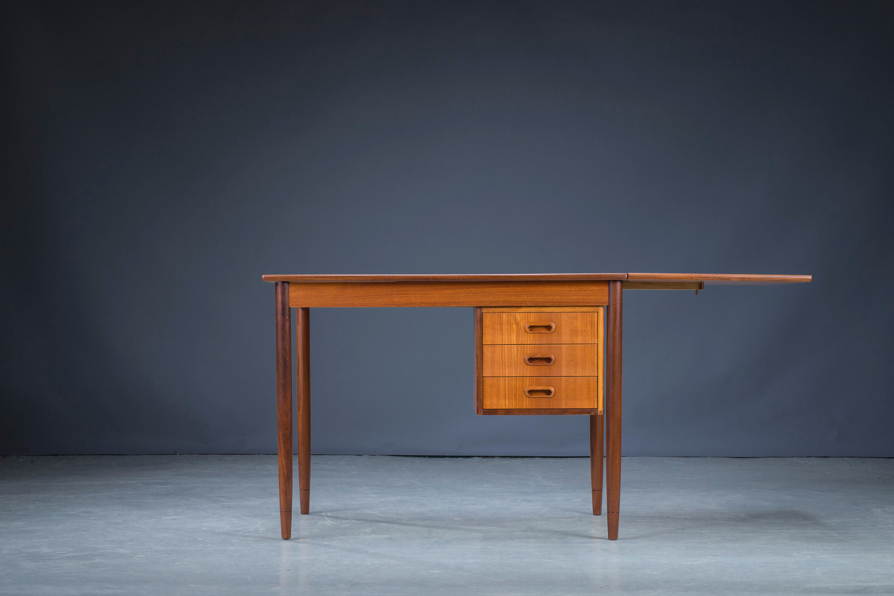 Mid-century teak Danish Desk, 1960