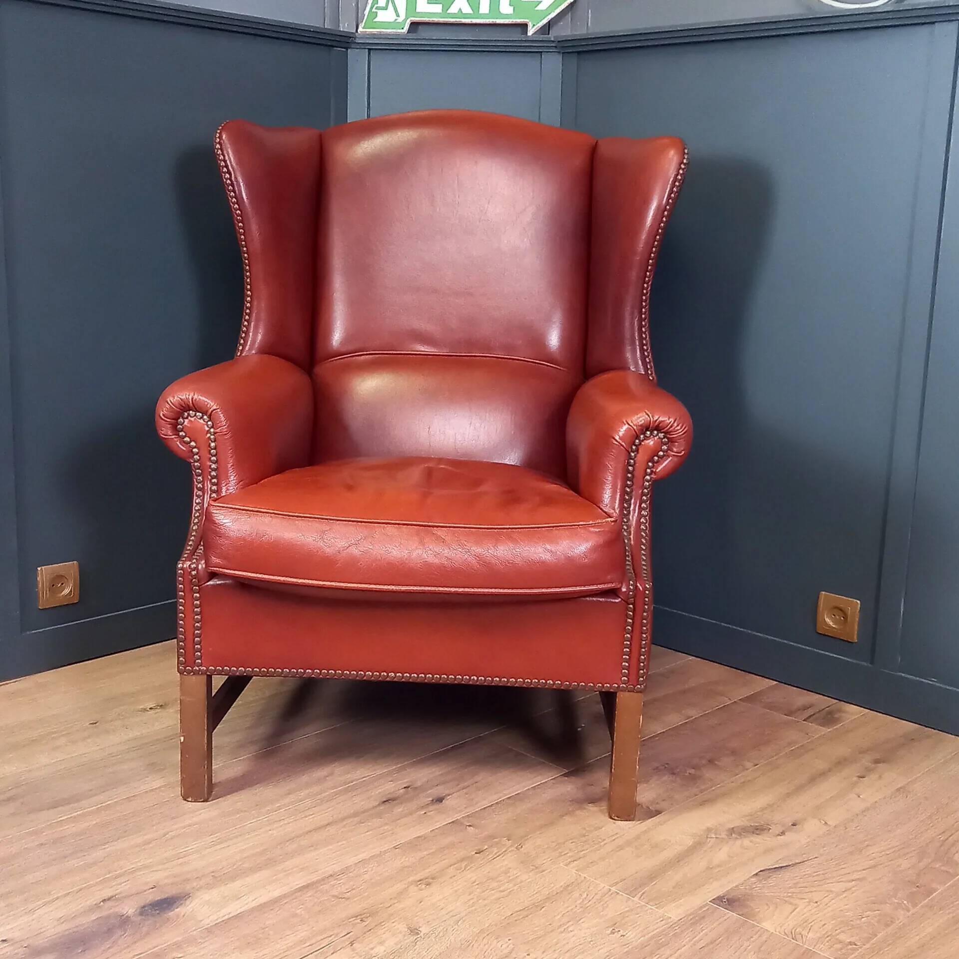 Large English sheepskin wingback armchair - Wingback chair - Arm chair