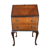 Mahogany English Scriban