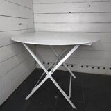 Table de jardin pliante en fer