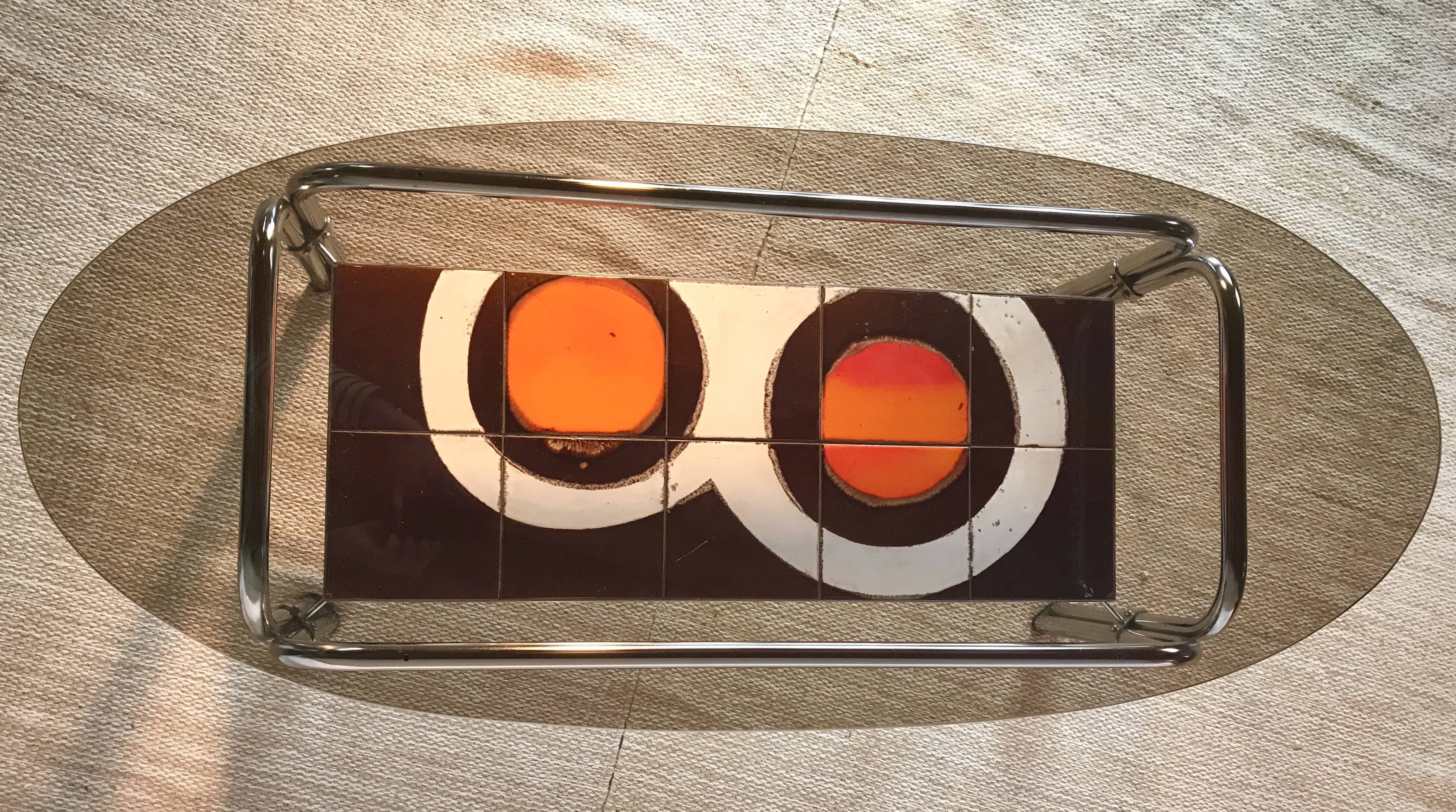 Glass coffee table, ceramics 70