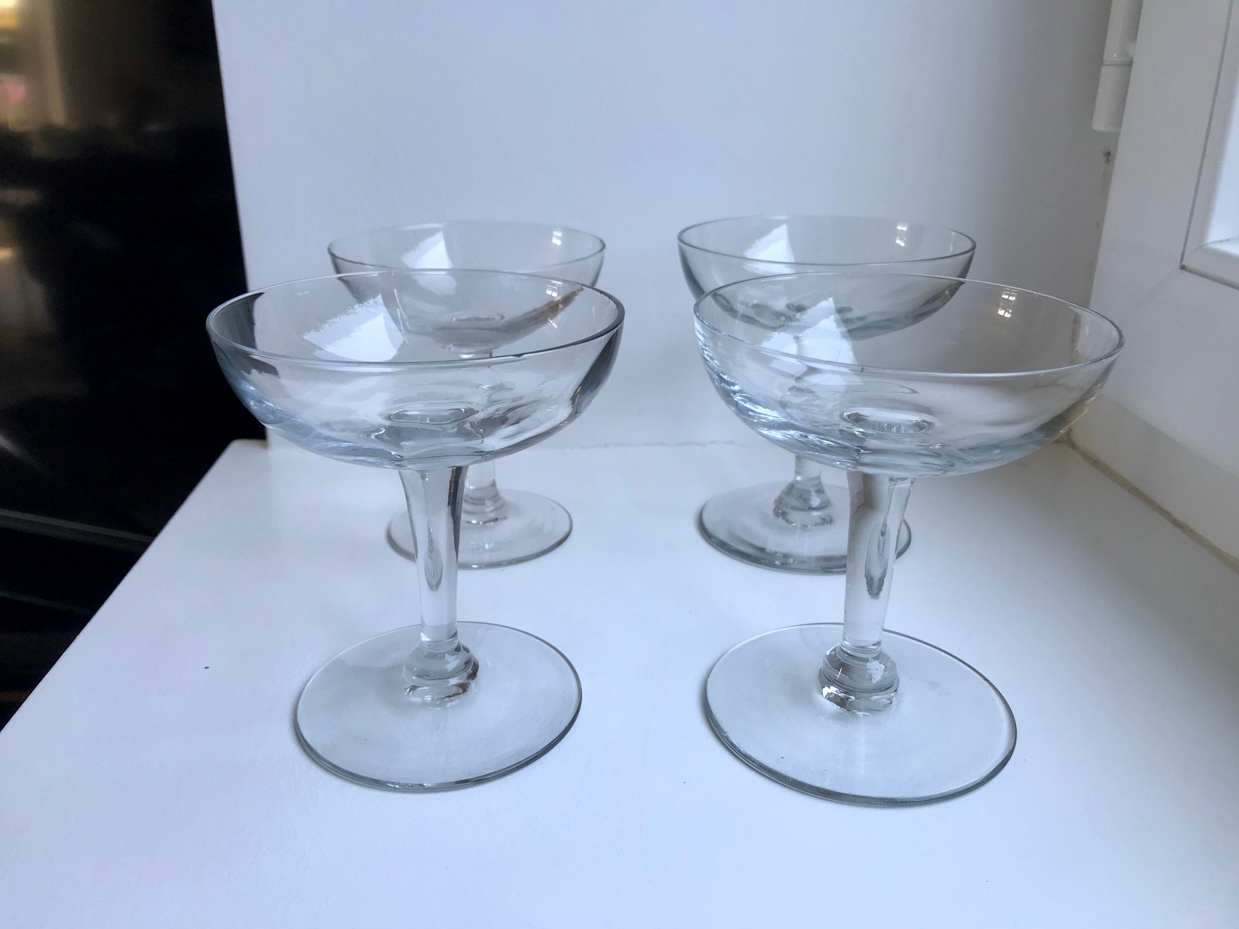 Set of 4 crystal champagne glasses 30s
