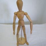 Mannequin en bois o'cedar