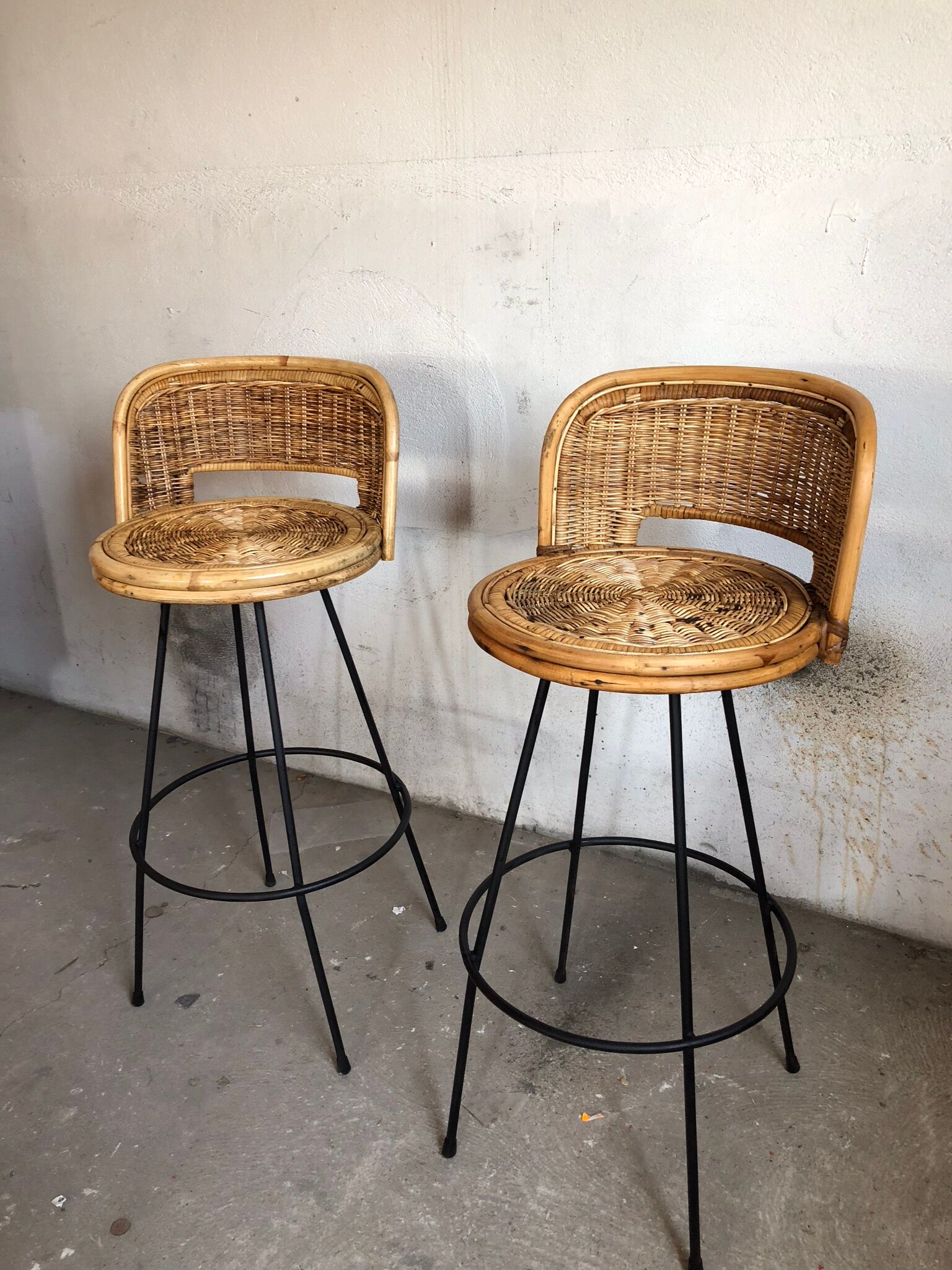 Set of 2 stools swivel rattan 60s