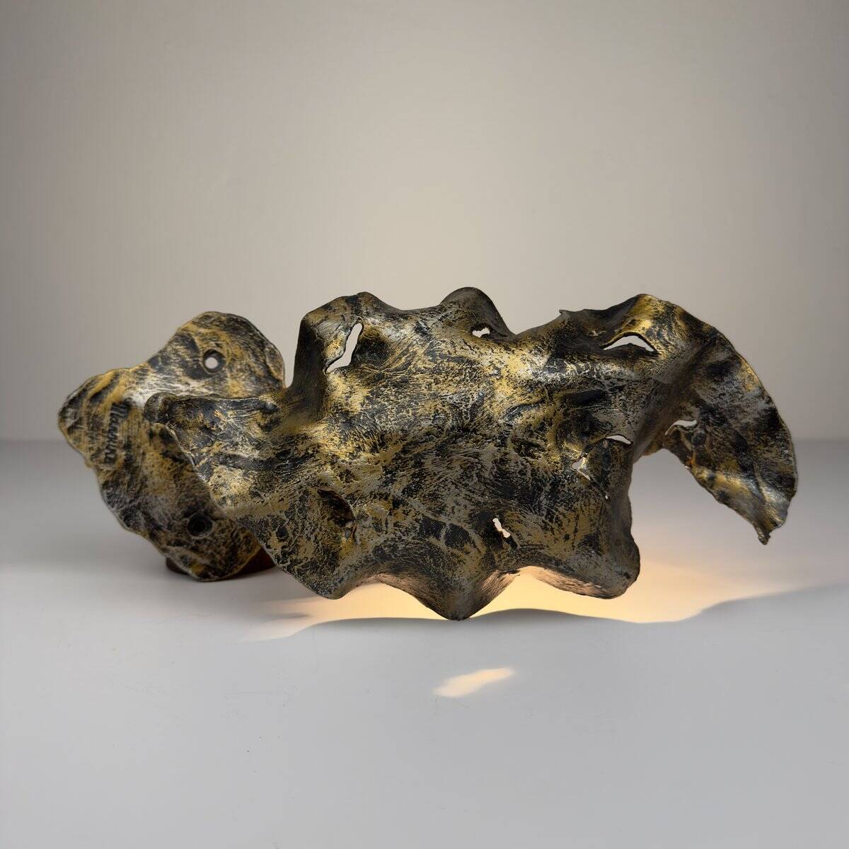 Vintage wall lamp in brutalist metal by Salvino Marsura, 1970s.