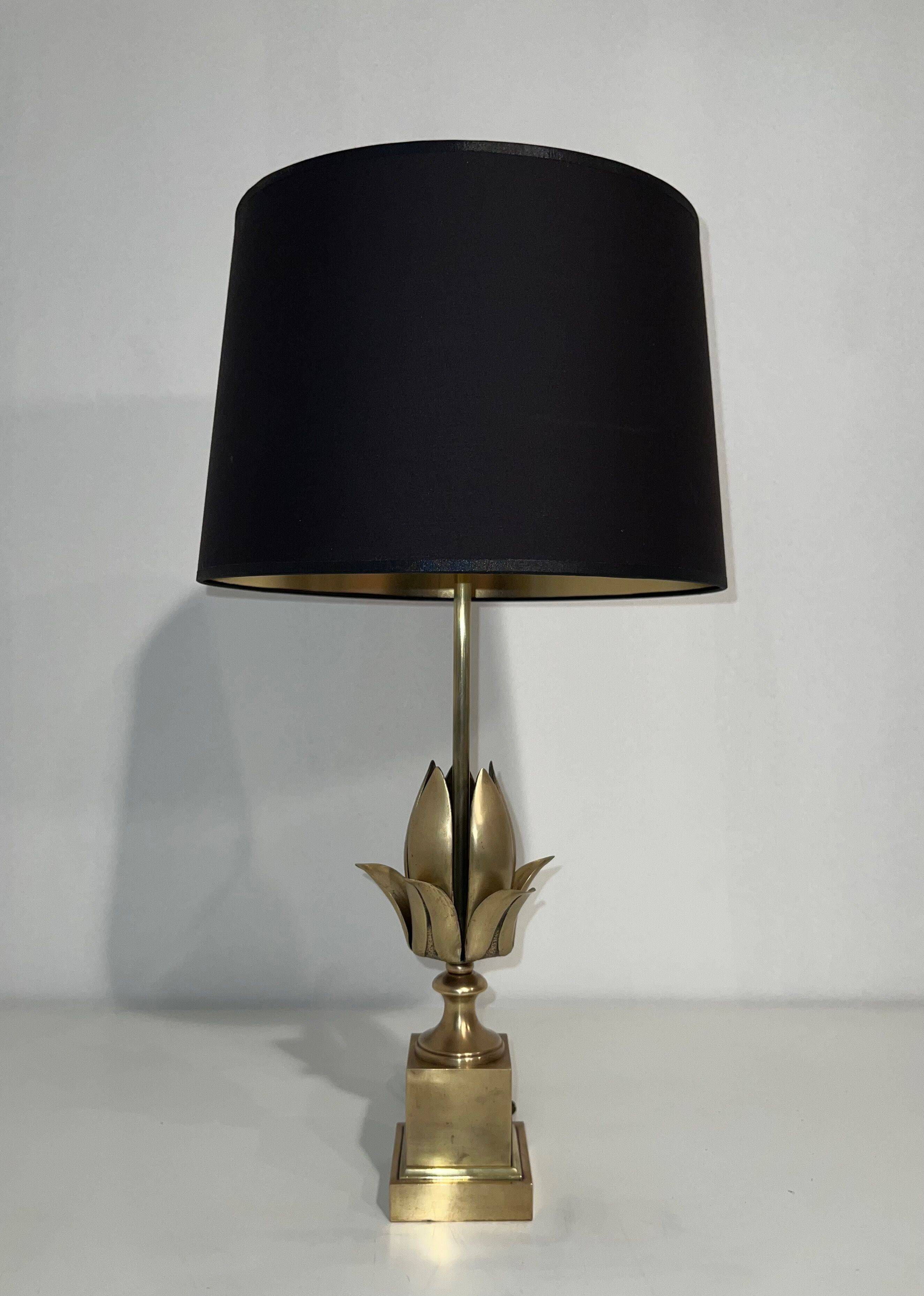 Brass flower lamp