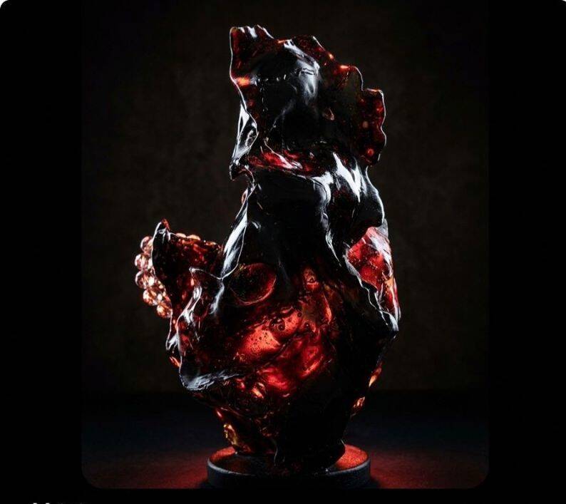 Hanne Skjellerup (Denmark), "og i flammer" (2012). Unique sculpture.
