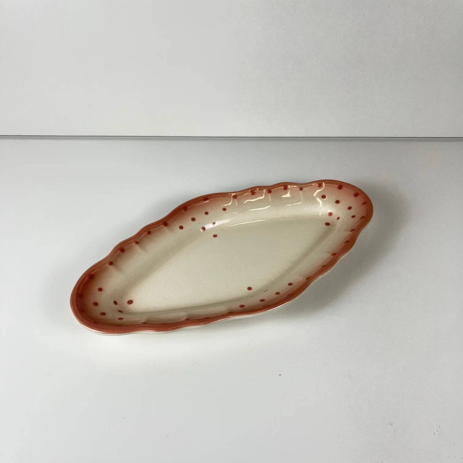 Small pink dish from Salins-les-Bains, before 1970