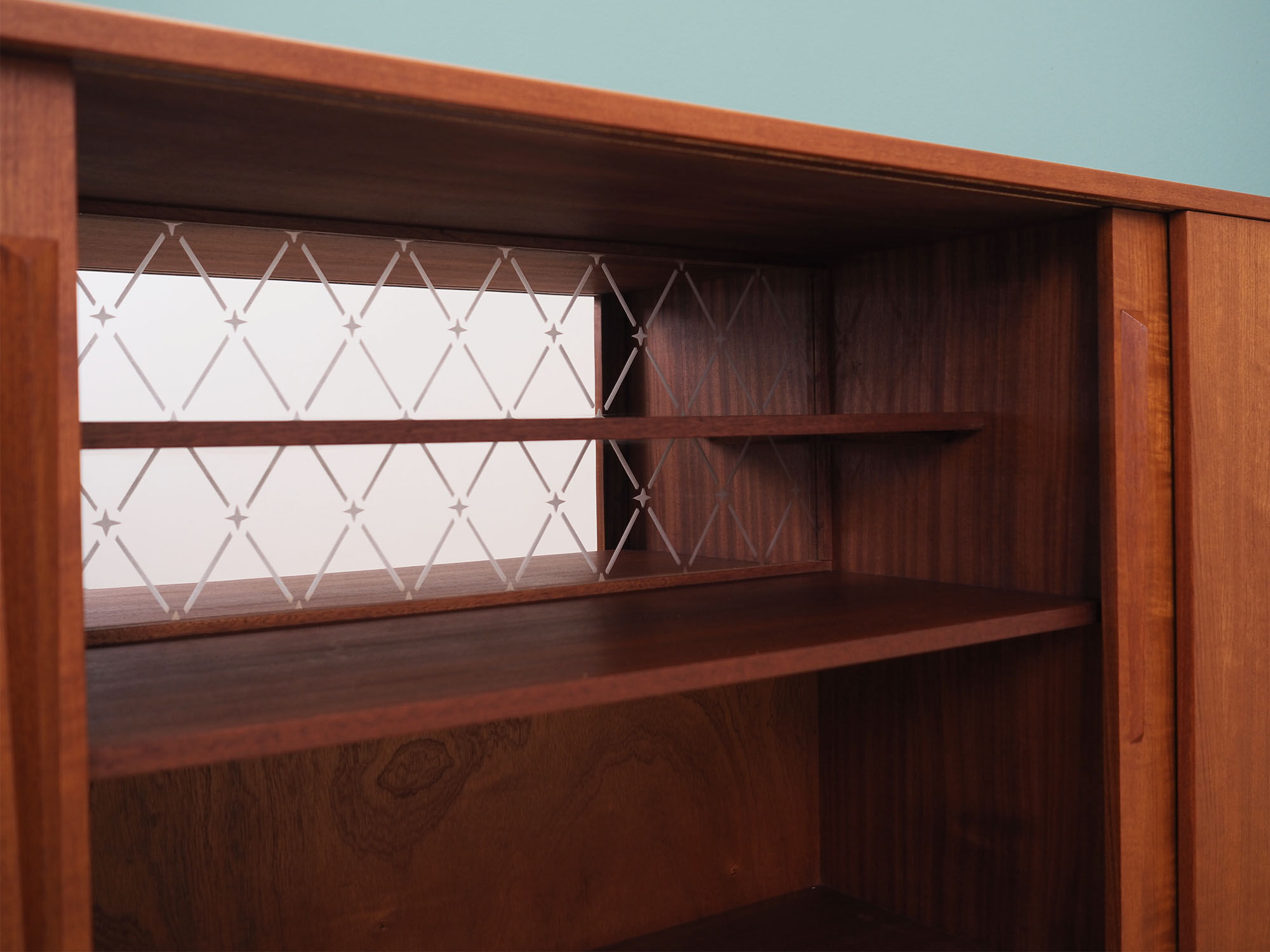 Enfilade en teck, design danois, années 1960, production: Danemark