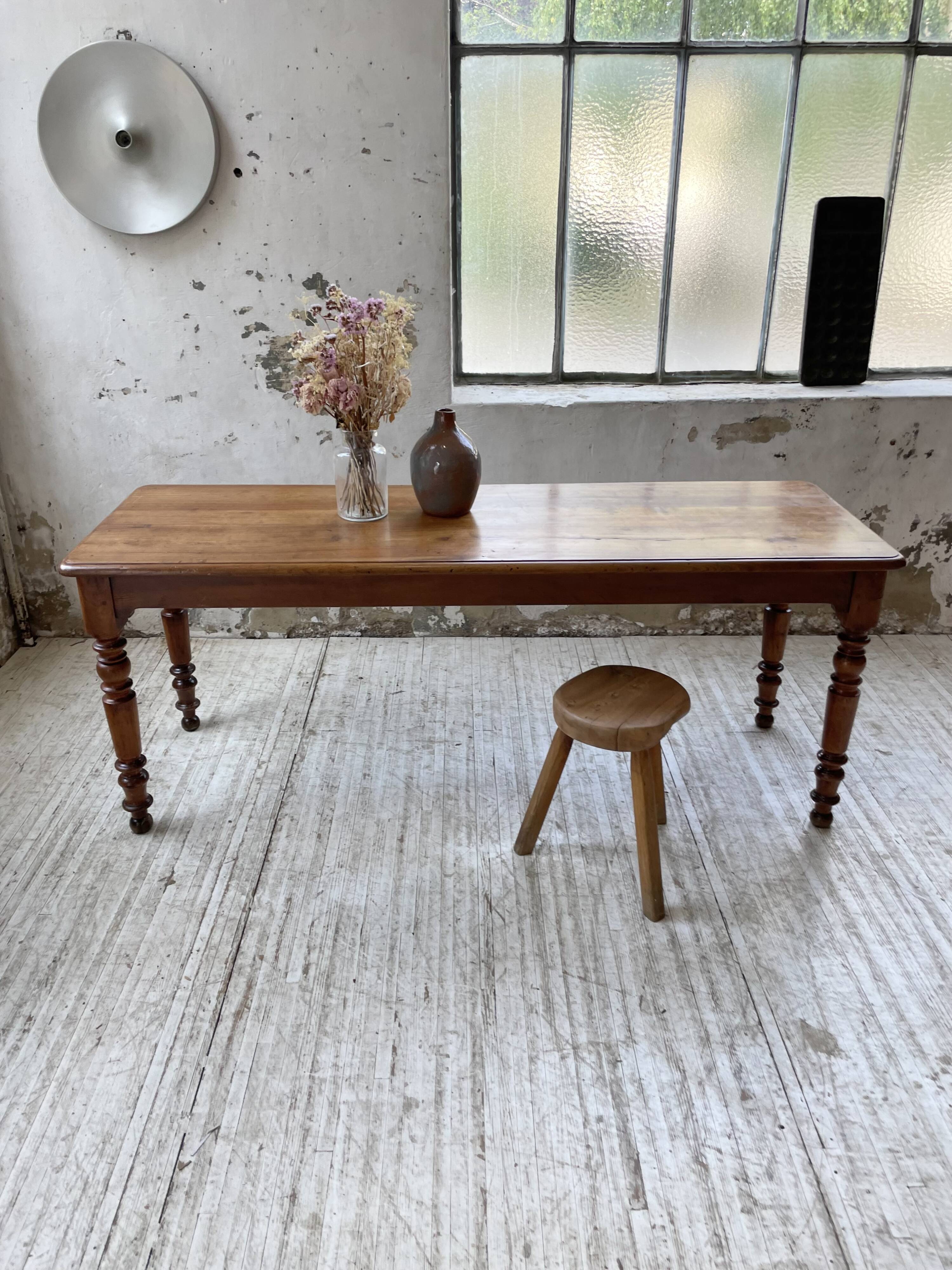 Walnut farm table 185 cm