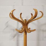 Baumann parrot coat holder