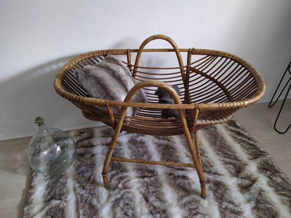 Berceau en rotin vintage