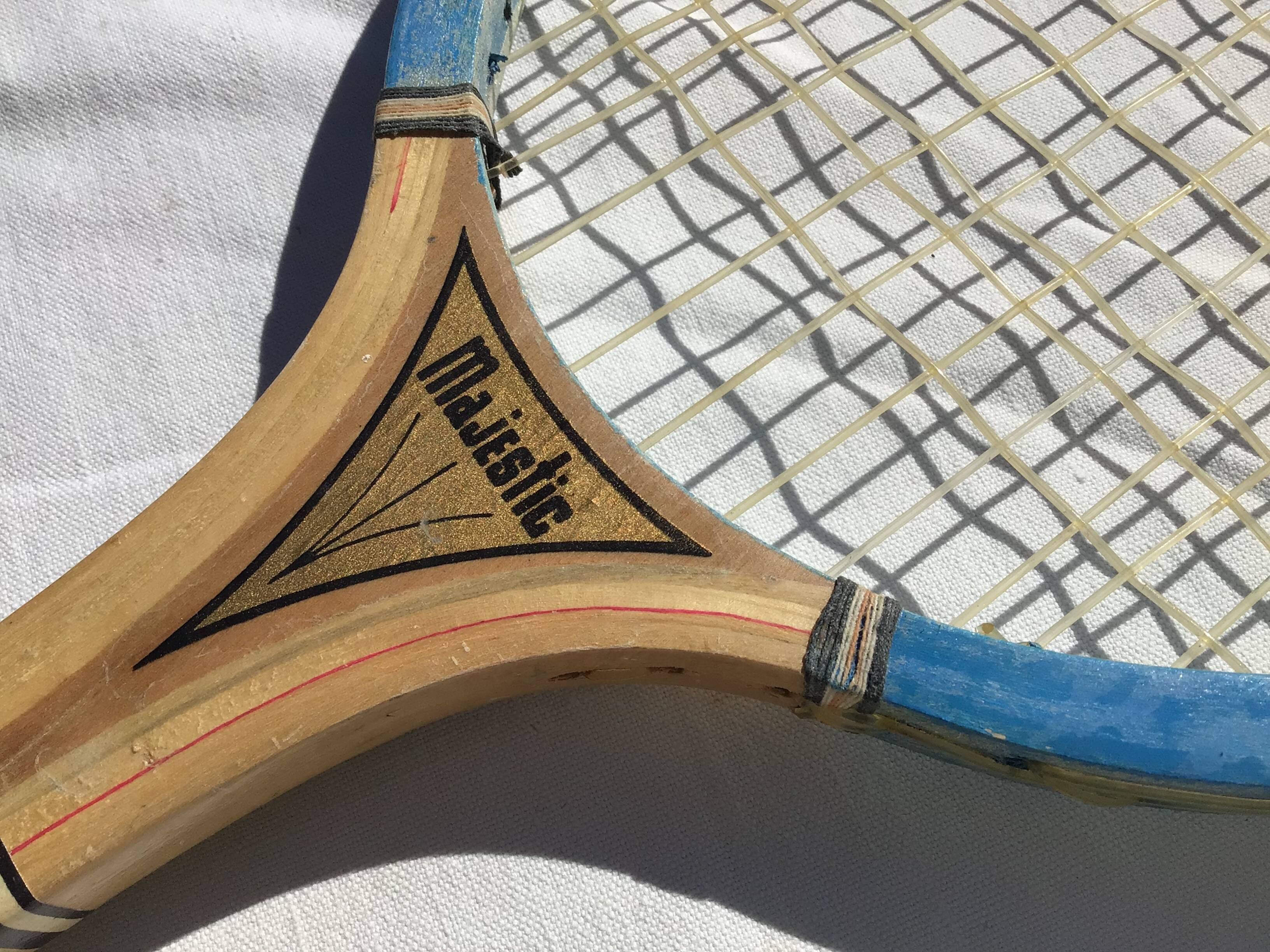 Raquette de tennis Majestic bleue