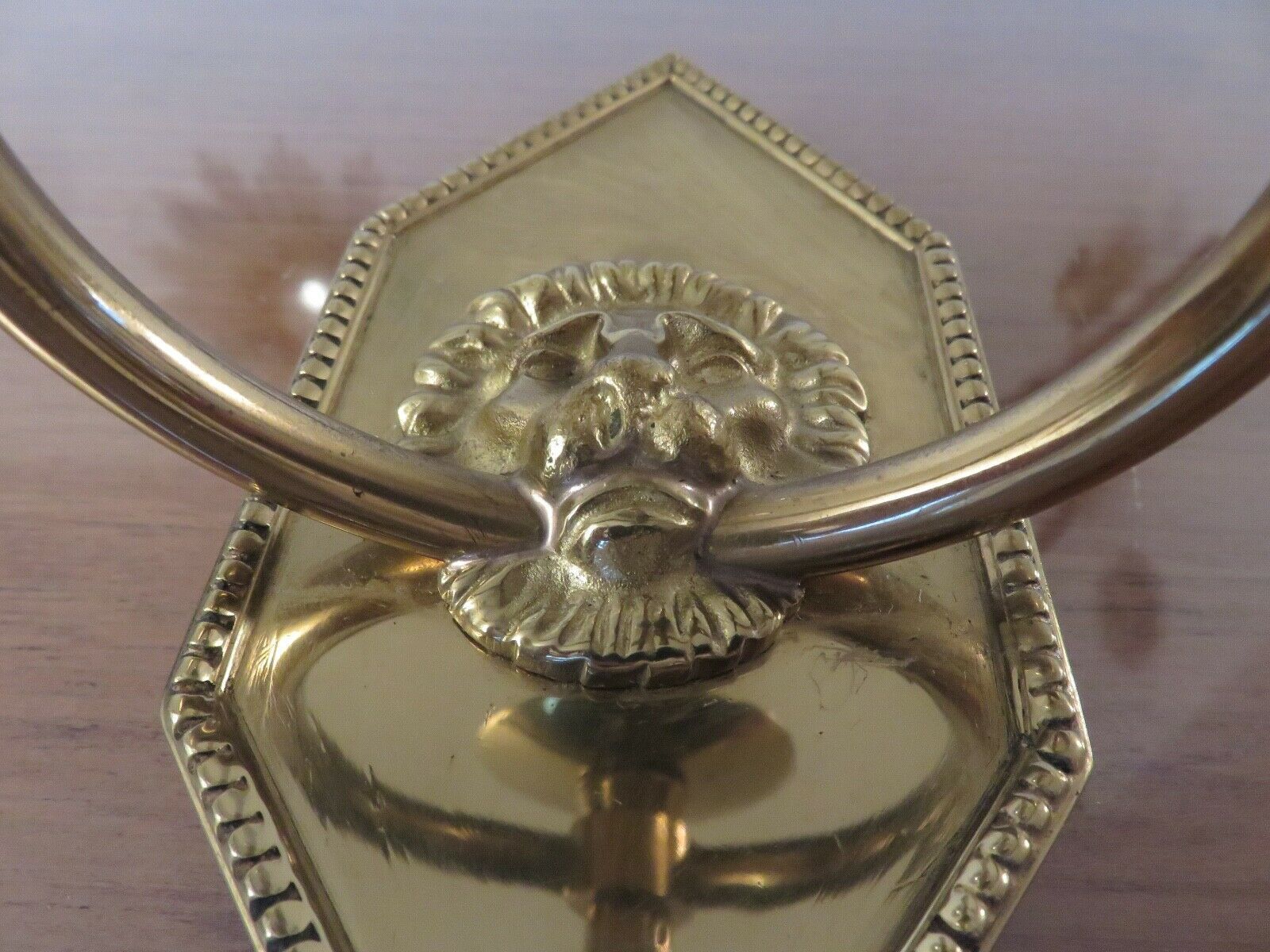 Series of 4 art deco sconces to lions in solid golden brass 40s 50s