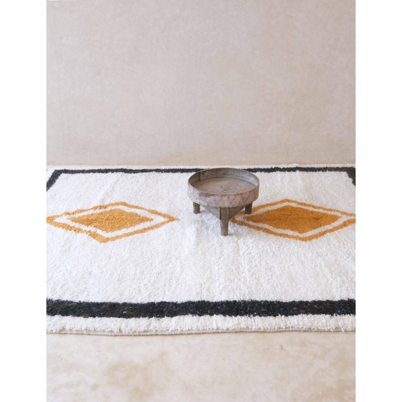 Berber wool rug size 150 x 250 cm