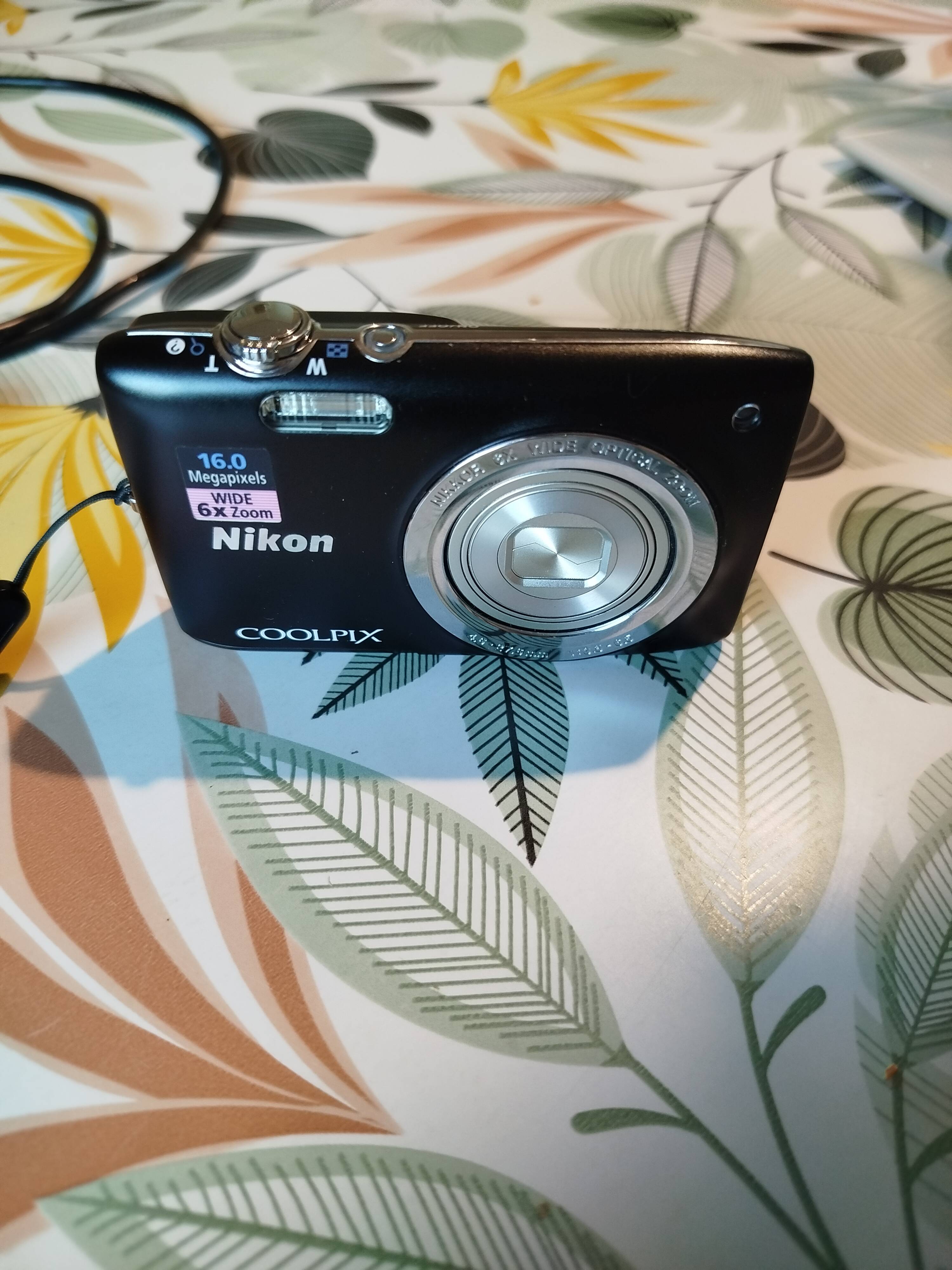 Nikon S2700