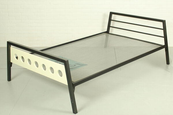 Rob Parry et Emile Truijen Lit, chaise et table de chevet pour la série Dico « Kamer 56 », années 1950