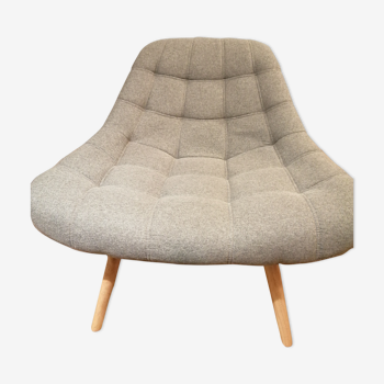 Grey Scandinavian armchair