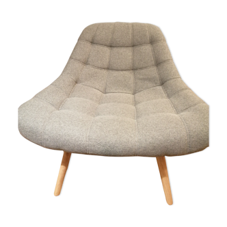 Grey Scandinavian armchair